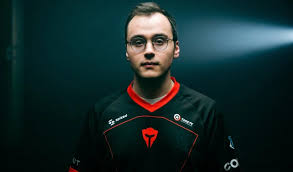 Tips Menjadi Pro Player eSports Panduan Gen Z Biar Bisa Jadi Atlet Digital Berpenghasilan Fantastis